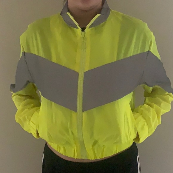 Fashion nova neon lime lounge set! - Picture 10 of 13